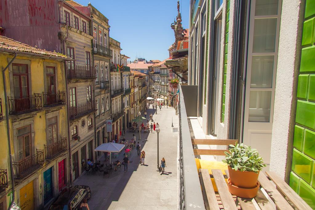 Liiiving In | Blue Flower Porto